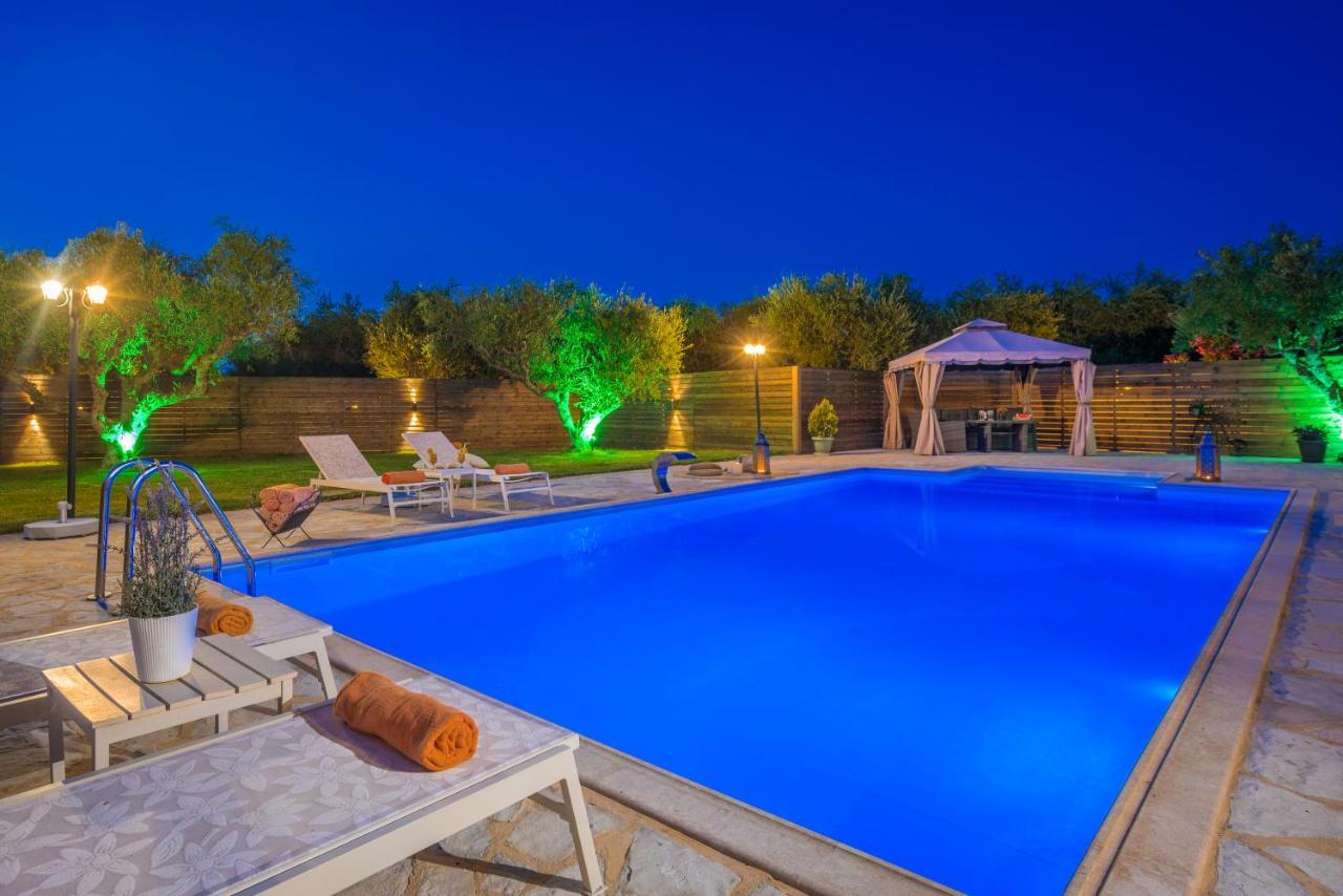 Eleni'S Family Villa Лаганас Екстериор снимка