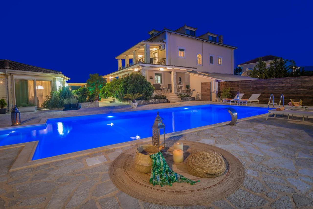 Eleni'S Family Villa Лаганас Екстериор снимка